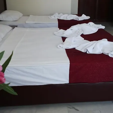 Zeus Turunc Hotel 3*